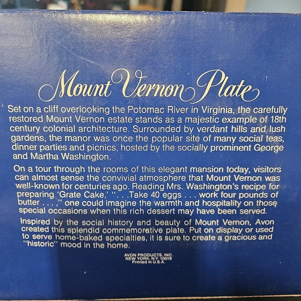 Avon Mount Vernon Plate With‎ Hostess Soaps Blue Glass 9